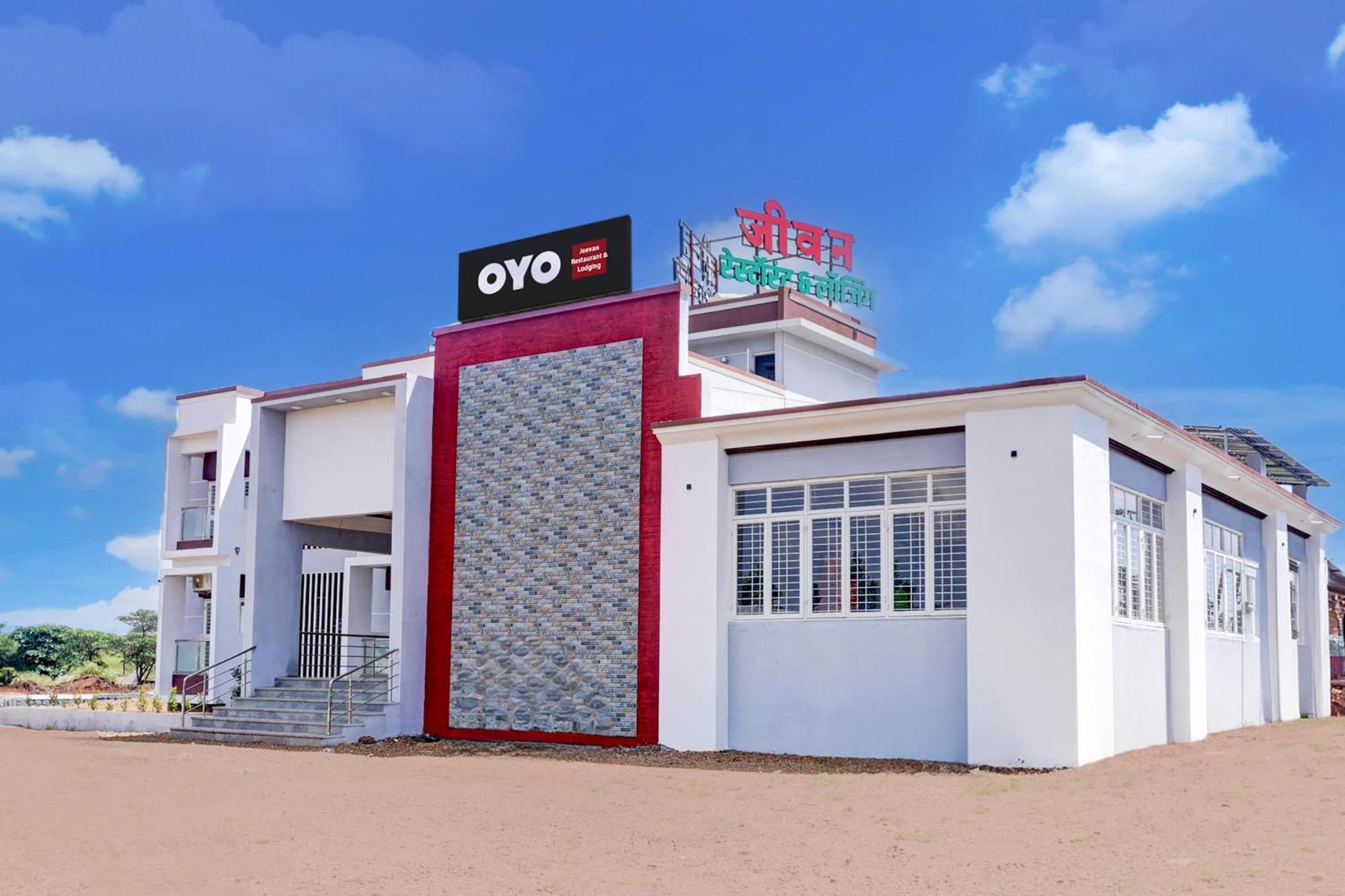 Hotel O Jeevan Restaurant & Lodging Kavathe Eksteriør bilde